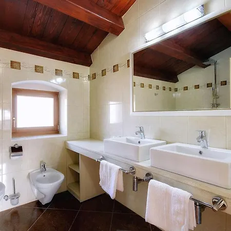 Villa Moncalvo Comfortable Bale